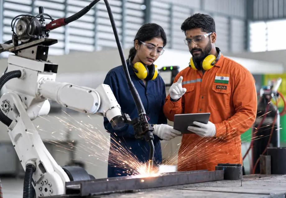 Amity Online Certificate in AI in Manufacturing