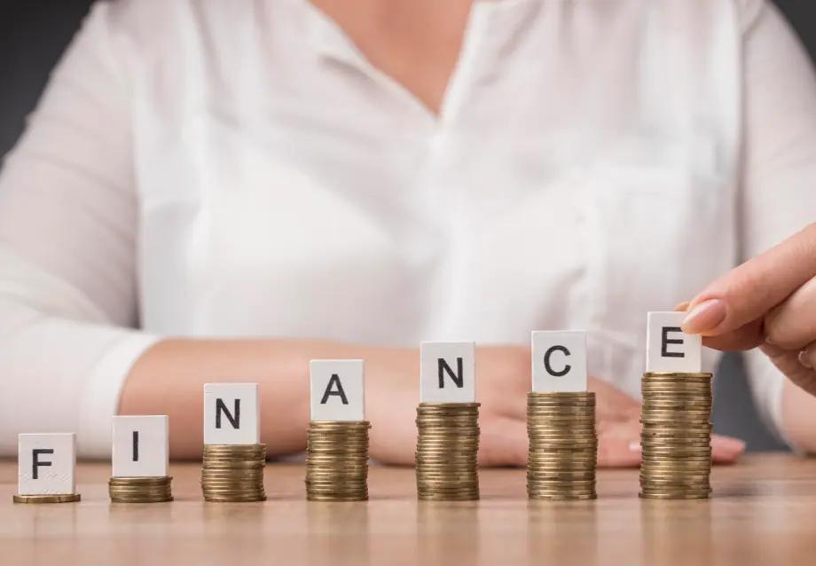 DPU Online BBA in Finance Management