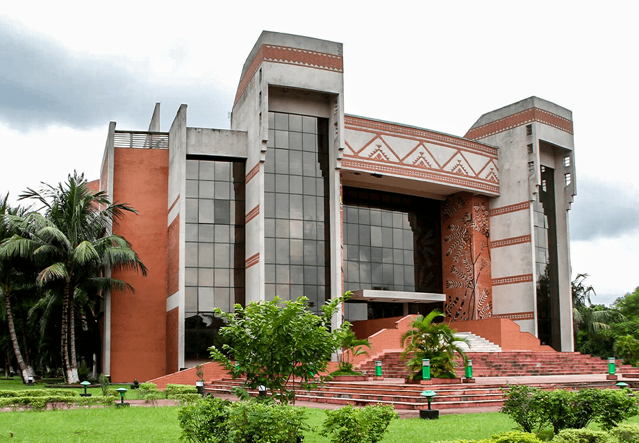 IIM Calcutta campus image